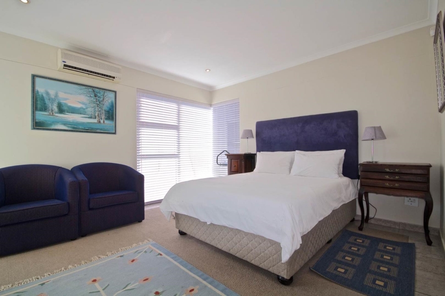 To Let 5 Bedroom Property for Rent in Sunset Beach Western Cape